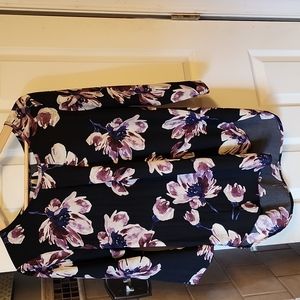 NWOT Floral blouse